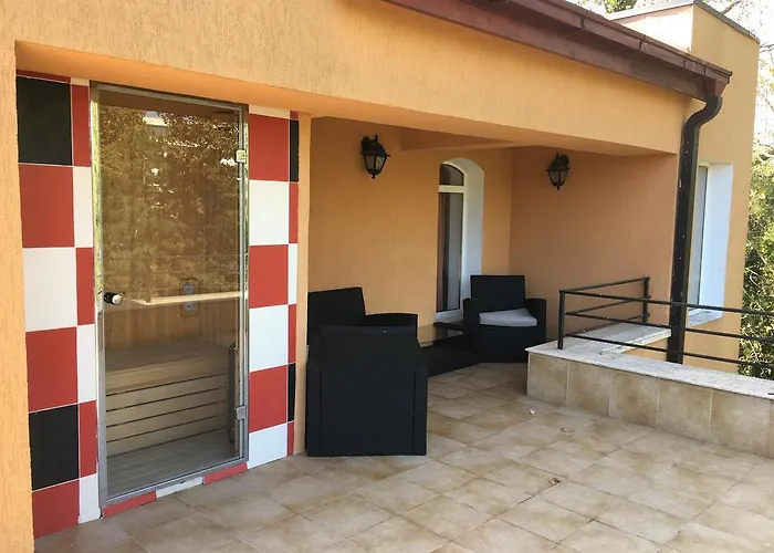 Diamant Βίλα Neptun